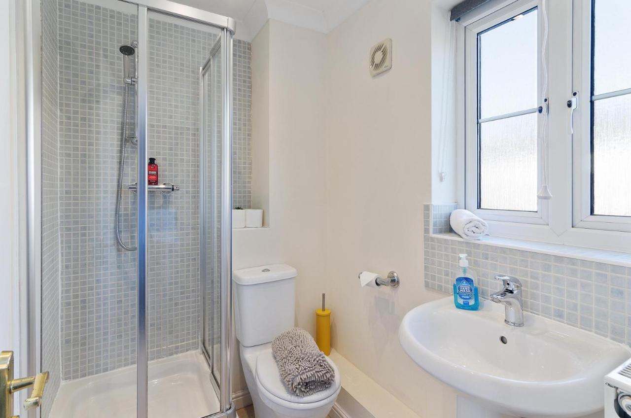 Villa 4Br Townhouse Wbalcony Free Parking Fast Wi-Fi à NWI Extérieur photo